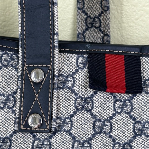 💯Authentic GUCCI GG Plus Monogram Medium Signature Web Loop Tote Navy🍀 - Picture 12 of 15